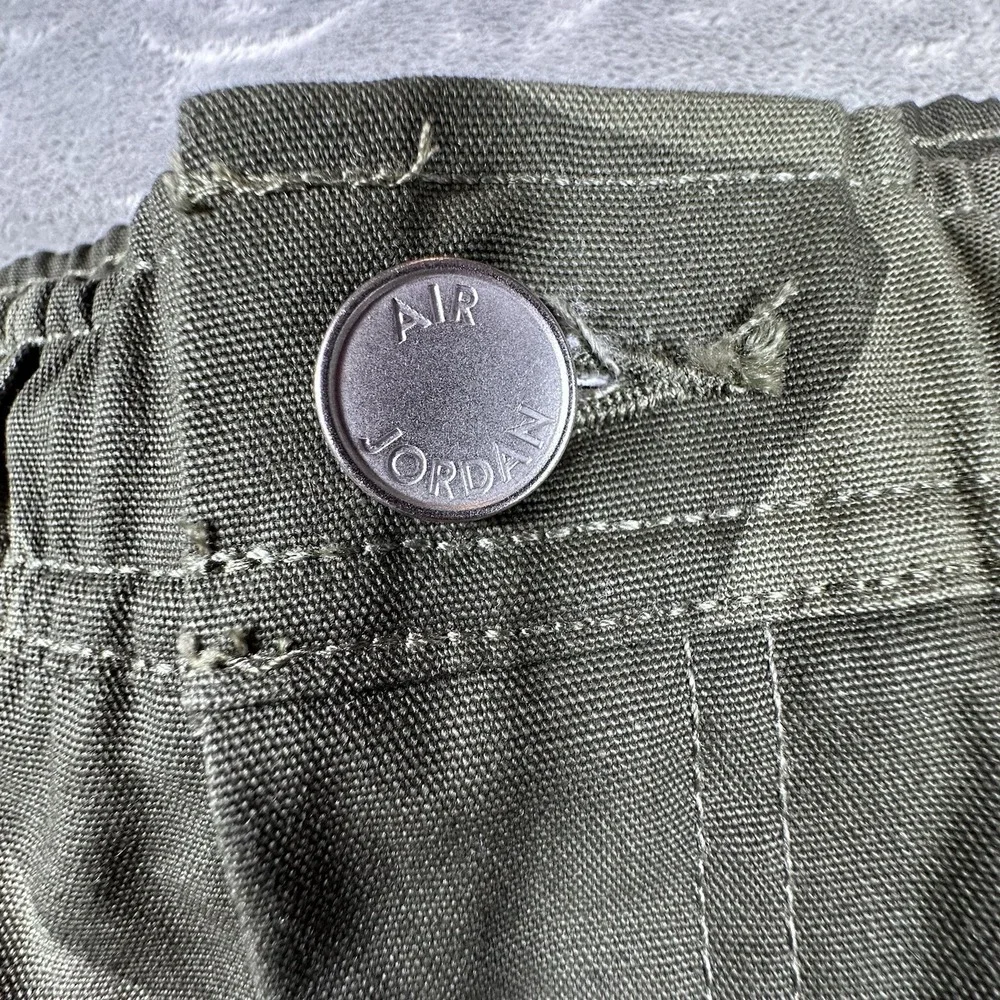 Jordan Essentials Chicago Pants Mens Medium Green Camo Utility Cargo 32x32